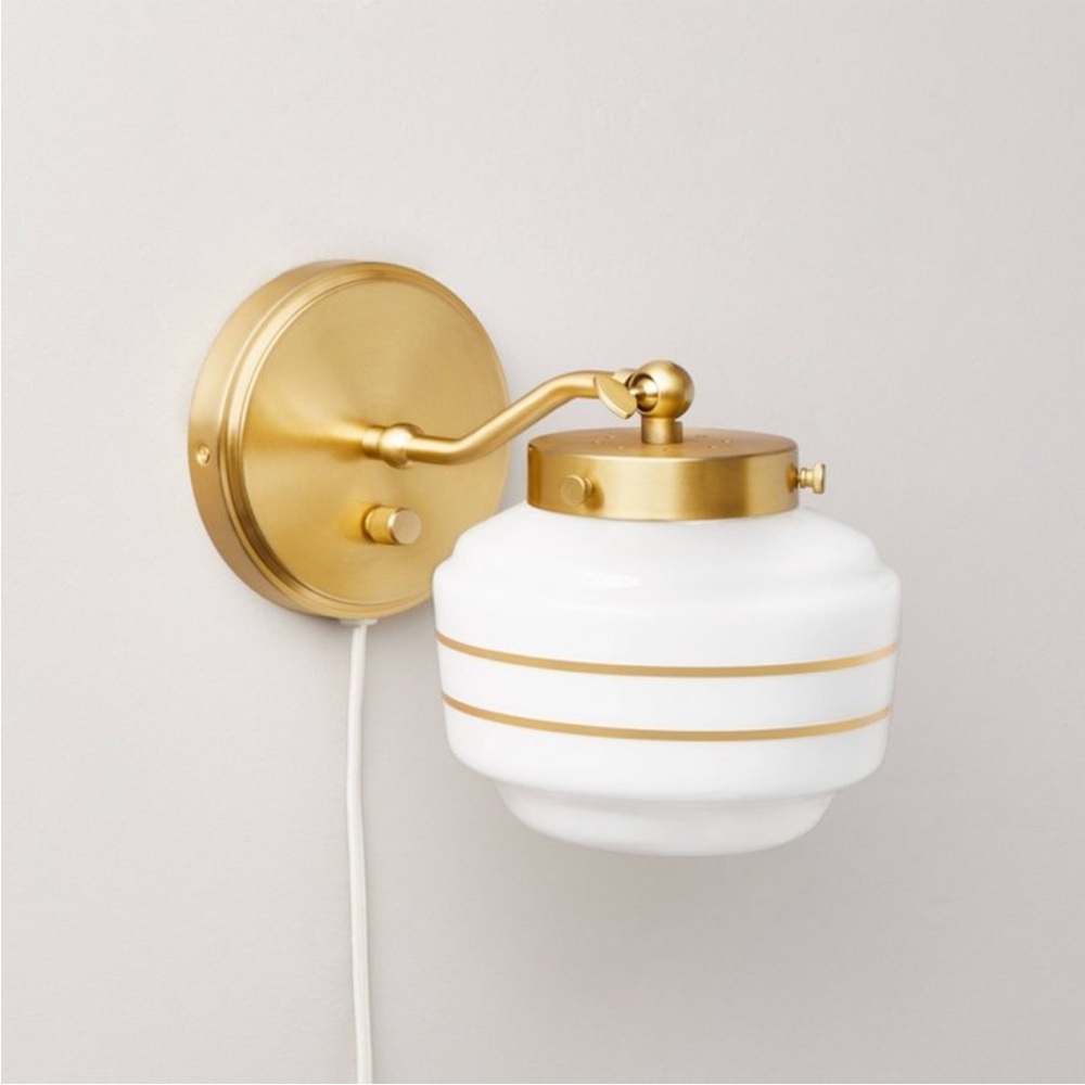 HEARTH & HAND NWT milk glass striped wall sconce -brass finish